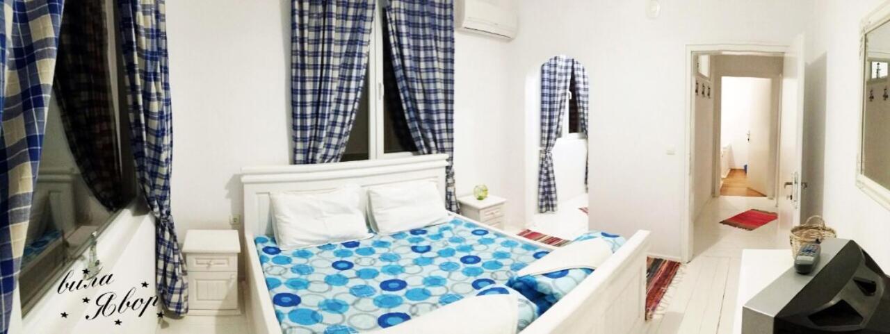 צרבו Hotel Yavor מראה חיצוני תמונה