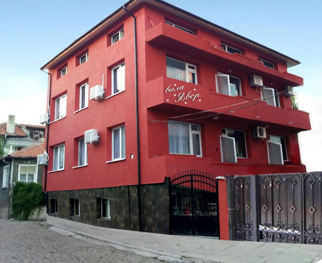 צרבו Hotel Yavor מראה חיצוני תמונה