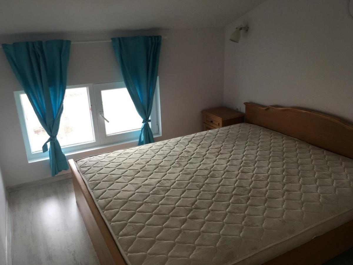 צרבו Hotel Yavor מראה חיצוני תמונה